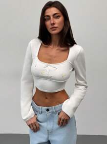 Aloruh Square Neck Long Sleeve Embroidered Beige Crop Flare Sleeve Women Sweater