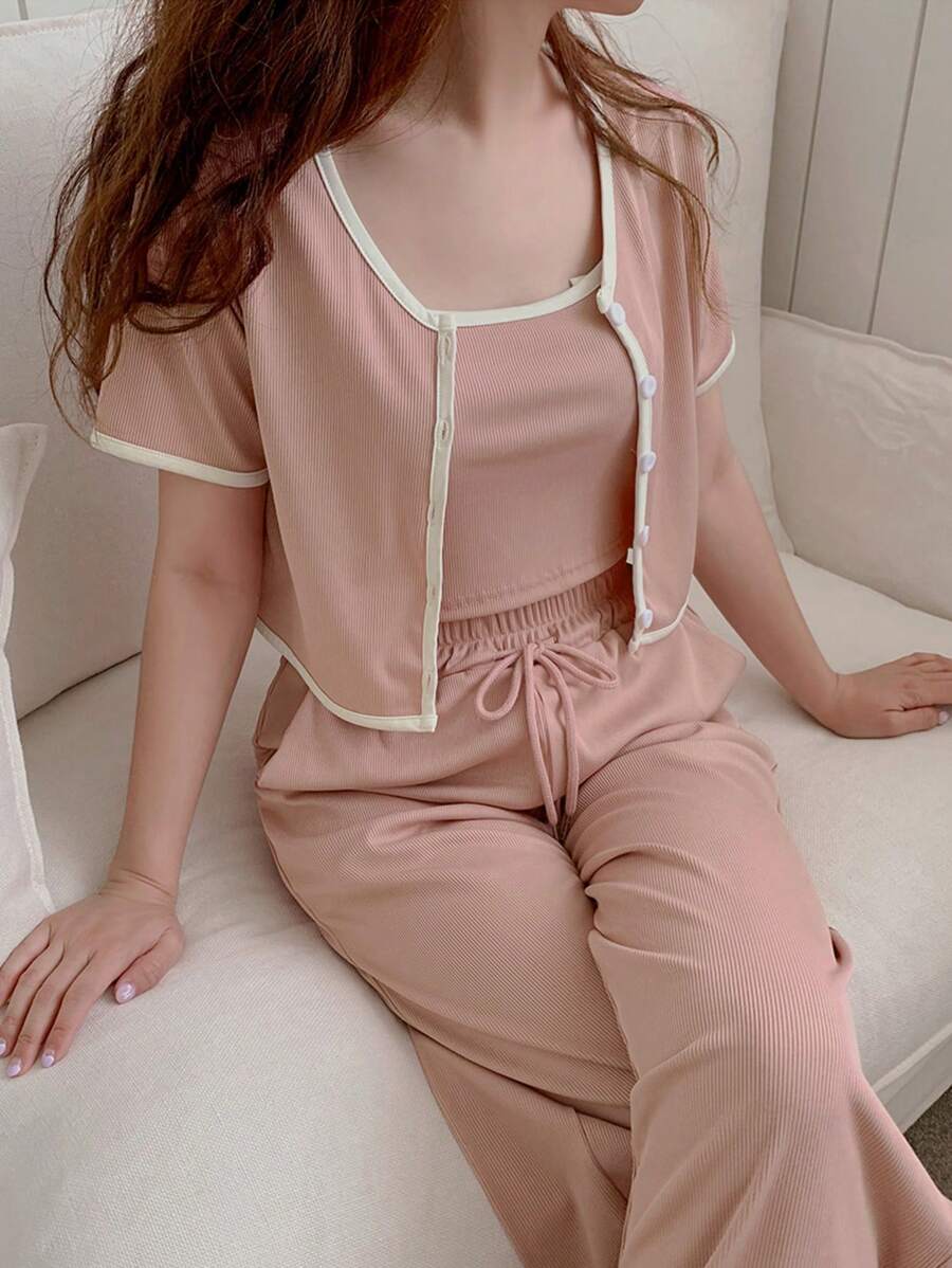 DAZY 2 件女式撞色饰边短款 T 恤和宽松长裤套装，休闲运动装，春夏