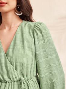 SHEIN Vestido de gasa de manga abullonada con cuello en V para maternidad, estilo primavera - Verde - Ver 6