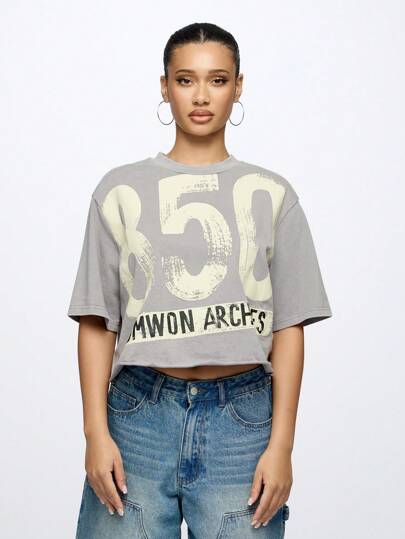 SUMWON WOMEN Oversized Crop T Shirt Archive Print Streetwear Cotton Jersey Relaxed Fit Casual Loungewear Vintage Aesthetic Short Sleeve Raw Hem Design Number Graphics