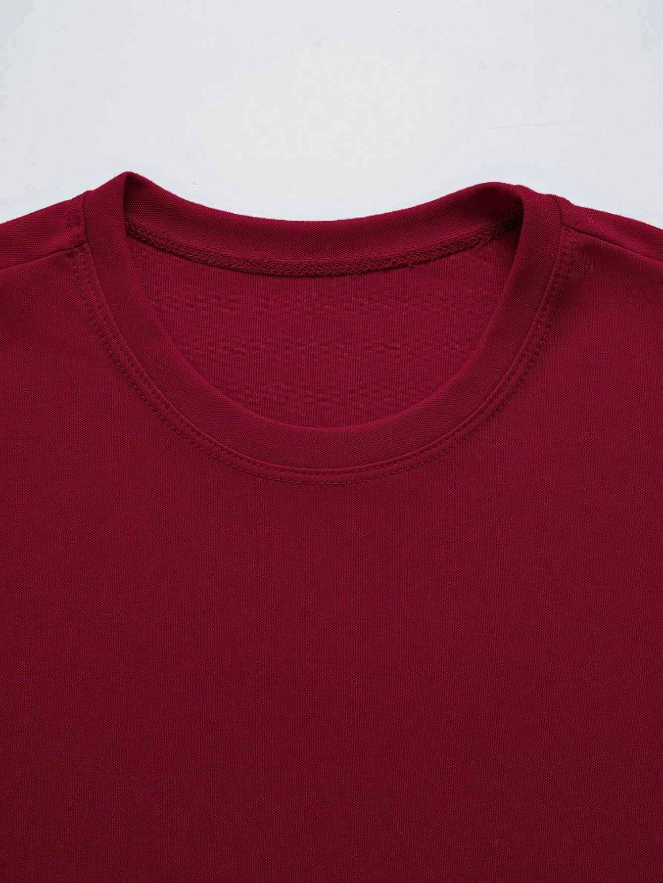 Manfinity Dauomo تي شيرت كاجوال بياقة مستديرة بتصم...