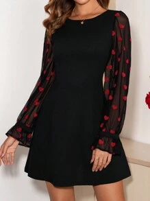 SHEIN Clasi Rochie pentru femei, elegantă, romantică, neagră, cu gât rotund, în formă de A, tricotată, mozaic, flocat inimă, cu volan, cu mânecă lungă, rochie de Ziua Îndrăgostiților