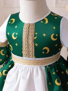 SHEIN Vestido de manga corta con bloques de color y patrón de luna lindo para bebé niña, para verano - Verde - Ver 6