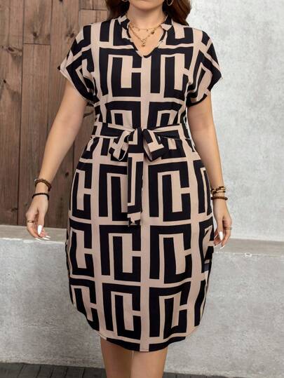 SHEIN LUNE Plus Size Vacation Casual Gift Geometric Print Notch Neck Batwing Sleeve Dress Bohemia Women Dress Sun Dresses For Women
