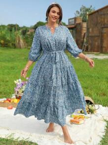 SHEIN LUNE Plus Size Fashion New Print V-Neck Cinched Waist Design Flare Dress, Cooling Dress, Stress Relief Outfit, Elegant Evening Long Gown, Women Lounge
