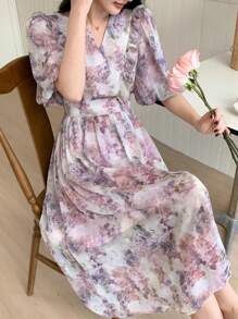 DAZY Vestido midi con cuello en V, manga farol, volantes en el dobladillo para mujer, con estampado floral, apropiado para vestir en el Día de San Valentín