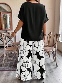 SHEIN LUNE 2 件/套大码女式编织纯色蝙蝠袖 T 恤和松紧腰宽松花卉印花裤，优雅休闲度假装 - 黑色 - 查看 2