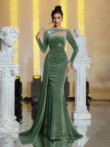 Glamrae Velvet & Mesh Gradient Beaded Mermaid Hem Trailing Formal Gown For Evening Party, Wedding Guest Dress - Green - View 1