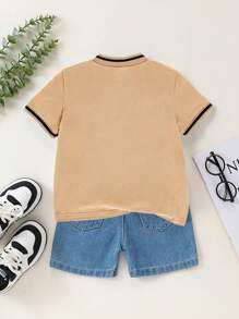 SHEIN 休闲运动学院风半拉链领刺绣马标志短袖 POLO 衫，百搭舒适，适合外出、上学、度假、聚会、居家、春夏季 - 卡其色 - 查看 2