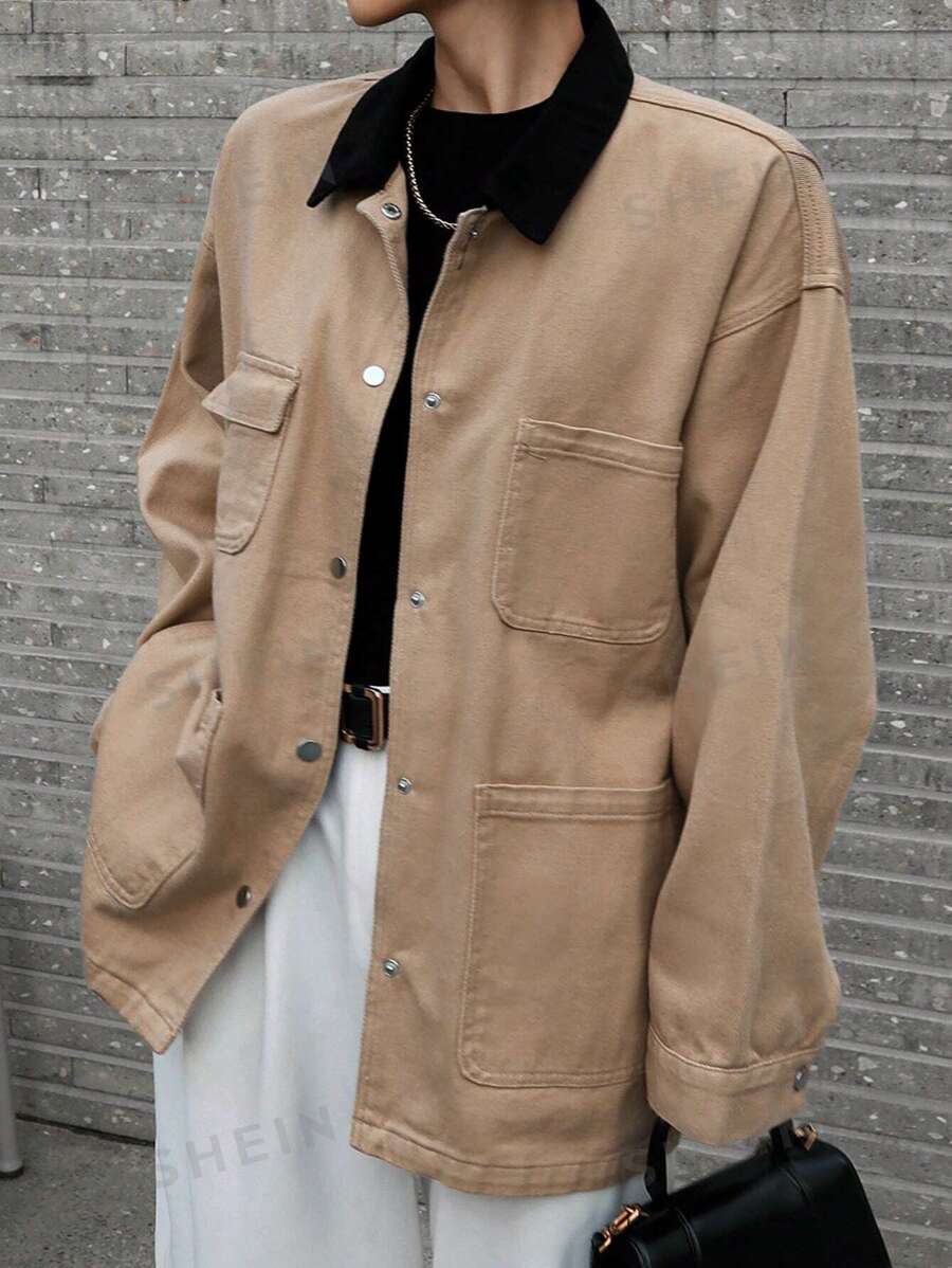 DAZY Chaqueta vaquera suelta de manga larga con bolsillo, hombros caídos y cuello de color contrastante para mujeres