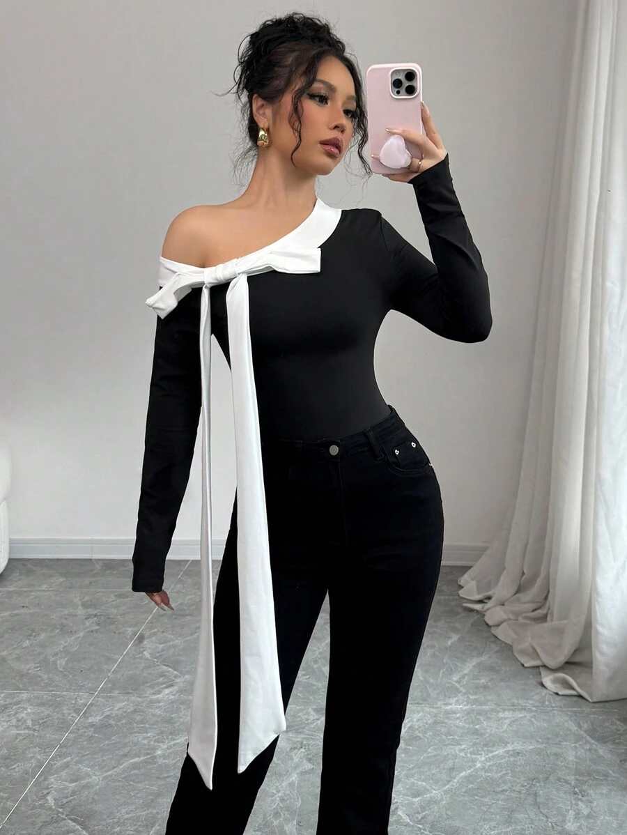 Elenzga Women's Casual, Intellectual Red Designed T-Shirt, Spring/Autumn New Arrival - Black - View 1