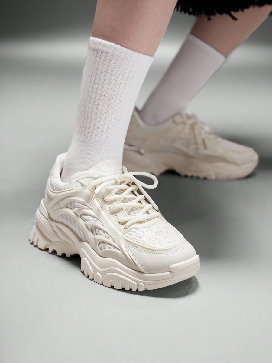 SHEIN X Lucía Bellido Vate 女士时尚织带厚底米色白色运动鞋新年假期 - 米色 - 查看 1