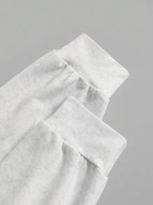 SHEIN EZwear Women's Oversized Letter & Star Print Drop Shoulder Long Sleeve Casual T-Shirt