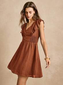 Poéselle Vestido línea A unicolor ribete con fruncido con botón delantero - Marrón Mocha - Ver 2