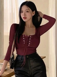 DAZY 女式纯色前系带长袖休闲衬衫，秋季学院风上衣 - 酒紅色 - 查看 2