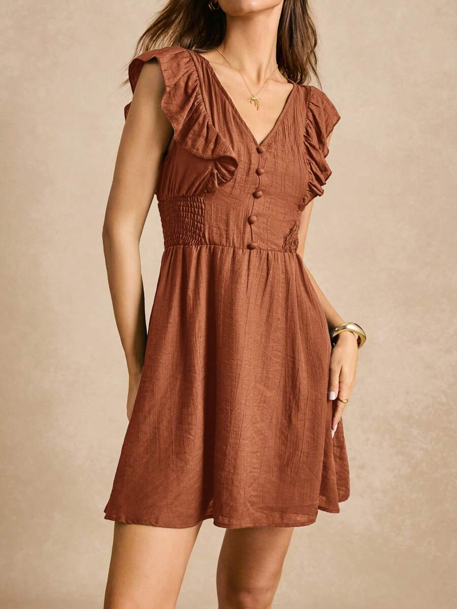 Poéselle Vestido línea A unicolor ribete con fruncido con botón delantero - Marrón Mocha - Ver 1