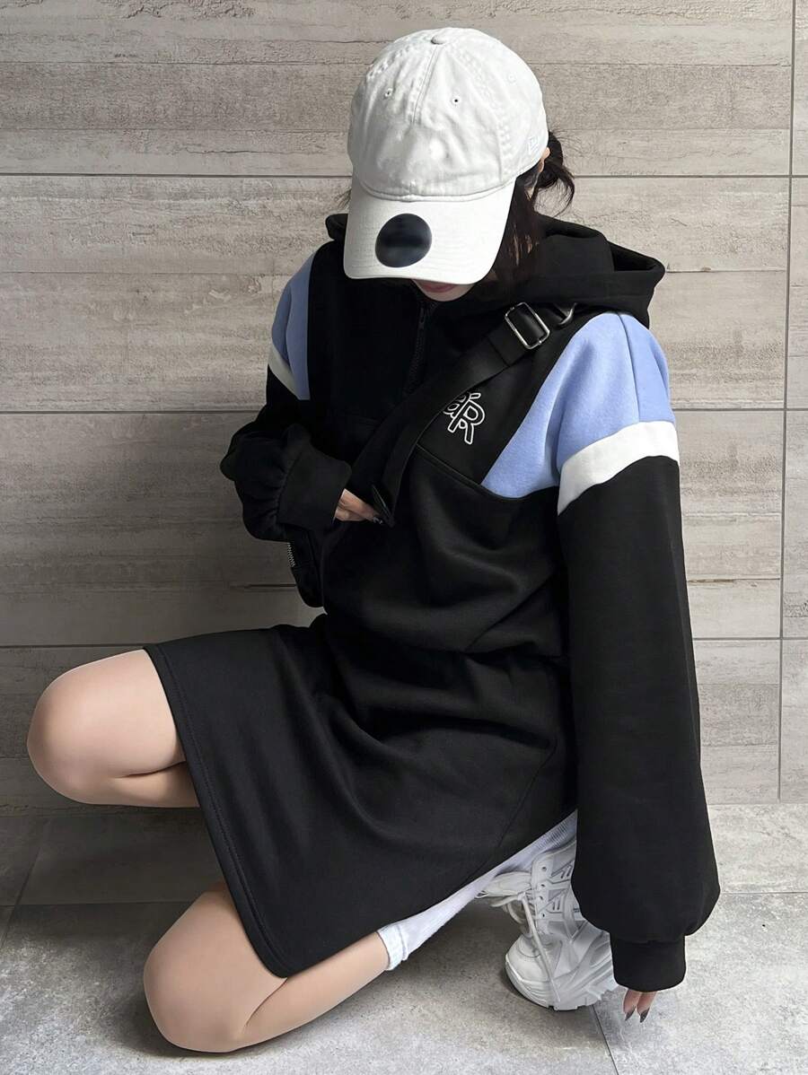 FRIFUL 女款秋季字母印花長袖連帽洋裝,拼色拼接設計,秋季女裝校園風 - 黑色 - 查看 1