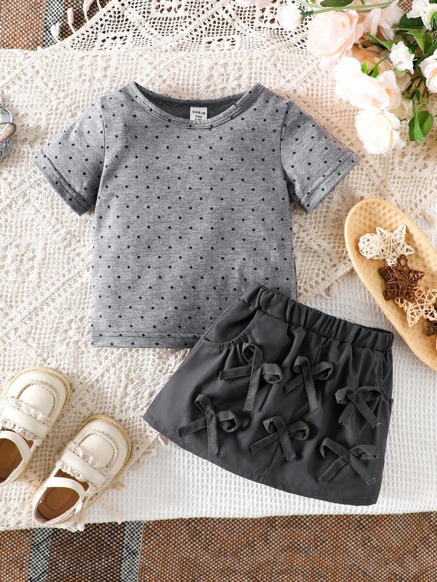 SHEIN 2 Stücke/Set Baby Mädchen Lässig Polka Dot Muster Kurzarm Top und Schleifen Rock Outfit, geeignet für Entspannung