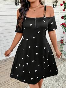 SHEIN LUNE Valentine's Day Heart Print Metal Strap Patchwork Plus Size Short Sleeve Comfortable Dress - Black - View 3