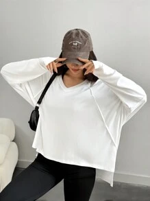 Flirla Camiseta Feminina de Ajuste Solto, com Decote em V, Manga Longa, Casual, de Fitness, Academia, Ombro à Mostra, Relaxada - Branco - Visão 3