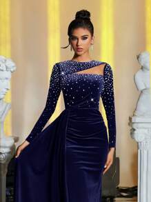 Elegant Black Halter-neck Rose Metal Button Prom Dress Sheath Evening Gown Party Dress Trailing Long Formal Dress DP6807