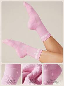 GLOWMODE 3 Pairs Cotton Vintage Striped Socks Soft Ventilated Mesh With Jacquard Logo Workout Daily Casual
