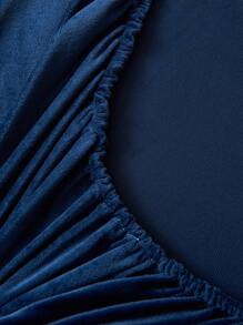 2/3 件海军蓝天鹅绒床笠套装，温暖柔软纯色毛绒床笠套装，特大号双人床尺寸，奢华超柔软舒适床单，带 11.8 英寸深口袋，适合秋冬和春季，1 件床笠 + 1/2 件枕套，宿舍床上用品，返校床上用品 - 藏蓝色 - 查看 5