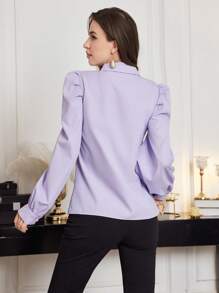 Modelyn Camisa casual de manga larga con botones delanteros y decoración floral 3D para mujeres