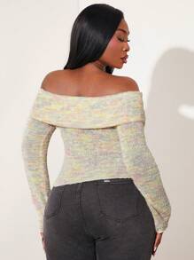 SHEIN SXY Blusa de manga larga ajustada con hombros descubiertos, de punto suave a rayas negras y blancas, con decoración de lentejuelas, apropiada para noches de citas, cumpleaños, despedidas de soltera y otros usos casuales y de salida, que realza la figura, en talla grande para mujeres, para primavera/verano