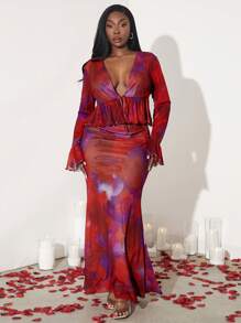 SHEIN SXY Conjunto de 2 piezas de talla grande para el Día de San Valentín, compuesto por una blusa de manga de campana con estampado de teñido anudado y una falda extra larga