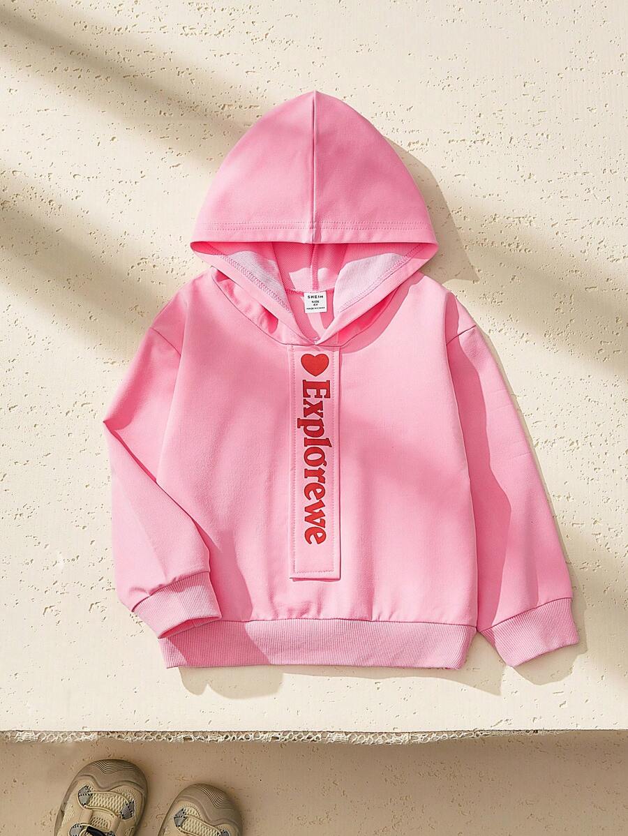 SHEIN 1-Piece Girls' Hoodie With A City Casual Style, Featuring Long Sleeves And Valentine's Day Heart Text Pattern. Suitable For Outings, Festivals, Gatherings, And Daily Wear In Various Scenarios.
