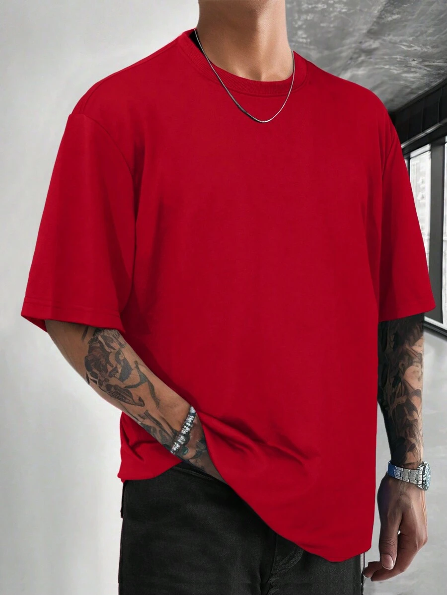 Manfinity Homme Men's Oversized Red T-Shirt: Casual Short Sleeve Crew Neck Tee - Red - View 1