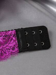 Set de 3 piezas Sujetador romántico y minimalista con encaje, push up y ajustable para mujeres