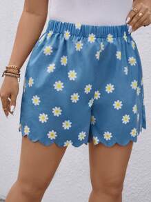 SHEIN LUNE Plus Size Floral Print Scallop Hem Casual Vacation Shorts Vacation Outfits Woman Summer Outfits For Women Summer Outfits For WomenVacation Outfits Woman Shorts For Women Boho/Bohemian,Holiday Outfits,Resort Shorts - Multicolor - View 6