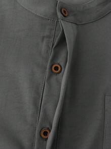 Manfinity Homme Set de 2 piezas de uniforme médico con camisa de manga corta de botones delanteros de unicolor con bolsillo y pantalón largo para hombres