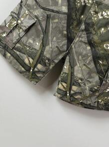 SHEIN 年轻男孩酷炫休闲多口袋松紧腰树枝印花洗水牛仔工装短裤 - 彩色 - 查看 3