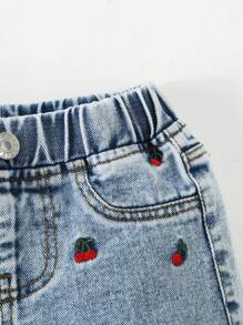 女婴可爱樱桃刺绣破洞牛仔短裤