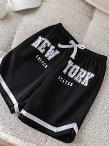 SHEIN Leap Crew 2 件套年轻男孩时尚百搭休闲英伦印花短袖 T 恤和条纹拼接短裤套装，适合春夏季、日常、运动、郊游、学校、派对、节日、摄影 - 黑色 - 查看 6