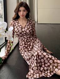 DAZY Vestido Midi Boêmio Feminino com Estampa Floral, Cintura Marcada e Decote em V, com Babados, Vestido de Outono