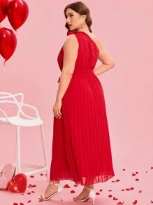 SHEIN Clasi Plus Size Elegant Solid Color One Shoulder Floral Decor Pleated Hem Dress, Suitable For Valentine's Day