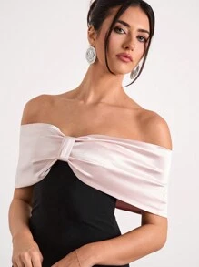 Glamine Đầm Mini Đen Ôm Nơ Một Bên Vai Thiết Kế Ghép Khối Màu Và Đầm Ôm Hông - màu đen - Xem 7