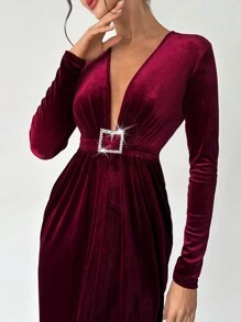 Firerie Vestido de noche largo y elegante con escote en V, manga larga, ajustado y extra largo con hebilla de rhinestone en vino tinto para mujer - Burdeos - Ver 4