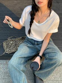 DAZY Women's Round Neck Solid Color Casual Short Sleeve T-Shirt, Simple Stylish Everyday Wear Summer - White - View 1