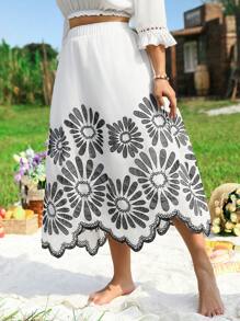 SHEIN LUNE Falda larga elegante de mujer talla grande, versátil y casual con bordado floral en el bajo, adecuada para estilo chino, fiestas, reuniones, refrescante, alivio del estrés, vestido de noche elegante - Blanco - Ver 3