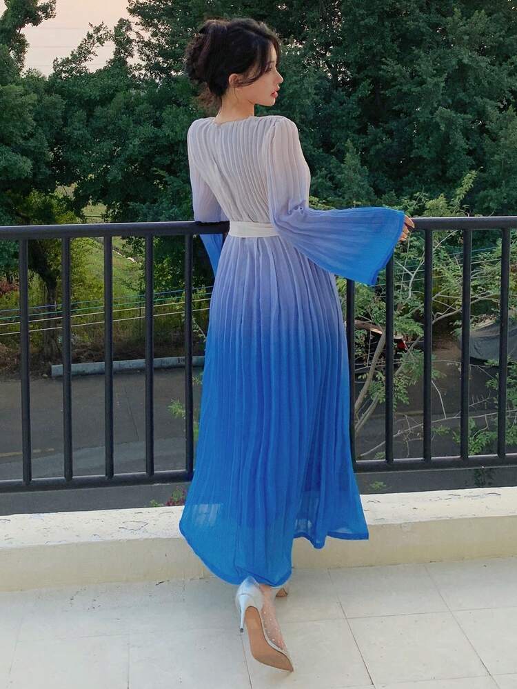Women's New Elegant Ombre Pleated Long Dress, Spring/Summer Maxi Dress