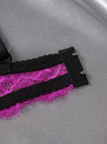 Set de 3 piezas Sujetador romántico y minimalista con encaje, push up y ajustable para mujeres