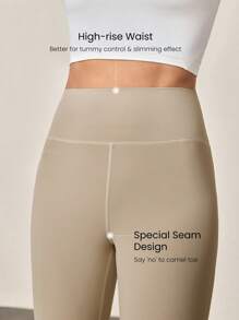 GLOWMODE Leggings a zampa d'elefante FeatherFit™ da 28" con biancheria intima incorporata, ideali per lo yoga a basso impatto e uso quotidiano - Cammello - Visualizzare 4