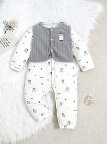 SHEIN Bộ đồ ngủ liền thân in họa tiết chim cánh cụt cho trẻ sơ sinh và bé trai 2 món - Màu be - Xem 7