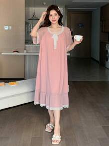 DAZY Spitzen-Patchwork, locker & bequemes Damen Nachthemd Pyjama