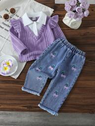 SHEIN 2 adet/takım Bebek Kız Sahte 2 Parça Kıyafet - Kırmızı Gingham Kareli Dokulu Kumaşlı Beyaz Gömlek Üstü, Çilek Nakışlı ve Püsküllü Manşetli Kot Pantolonlarla Eşleştirilmiştir. Şık, Tatlı ve Şirin Tasarım, İlkbahar/Yaz Günlük, Açık Hava, Seyahat ve Günlük Giyim İçin Uygundur